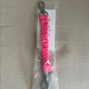 NWT Lug Bungee Key Clip in Watermelon 🍉